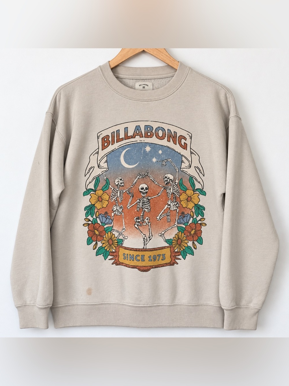 Billabong Women’s S Skeleton Floral Graphic Sweatshirt Cream Surf Retro